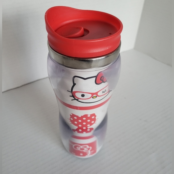 Hello Kitty - Picture 3 of 7